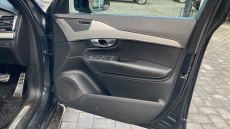 Volvo Xc90 2.0 B5P [250] R DESIGN Pro 5dr AWD Gtron Petrol Estate